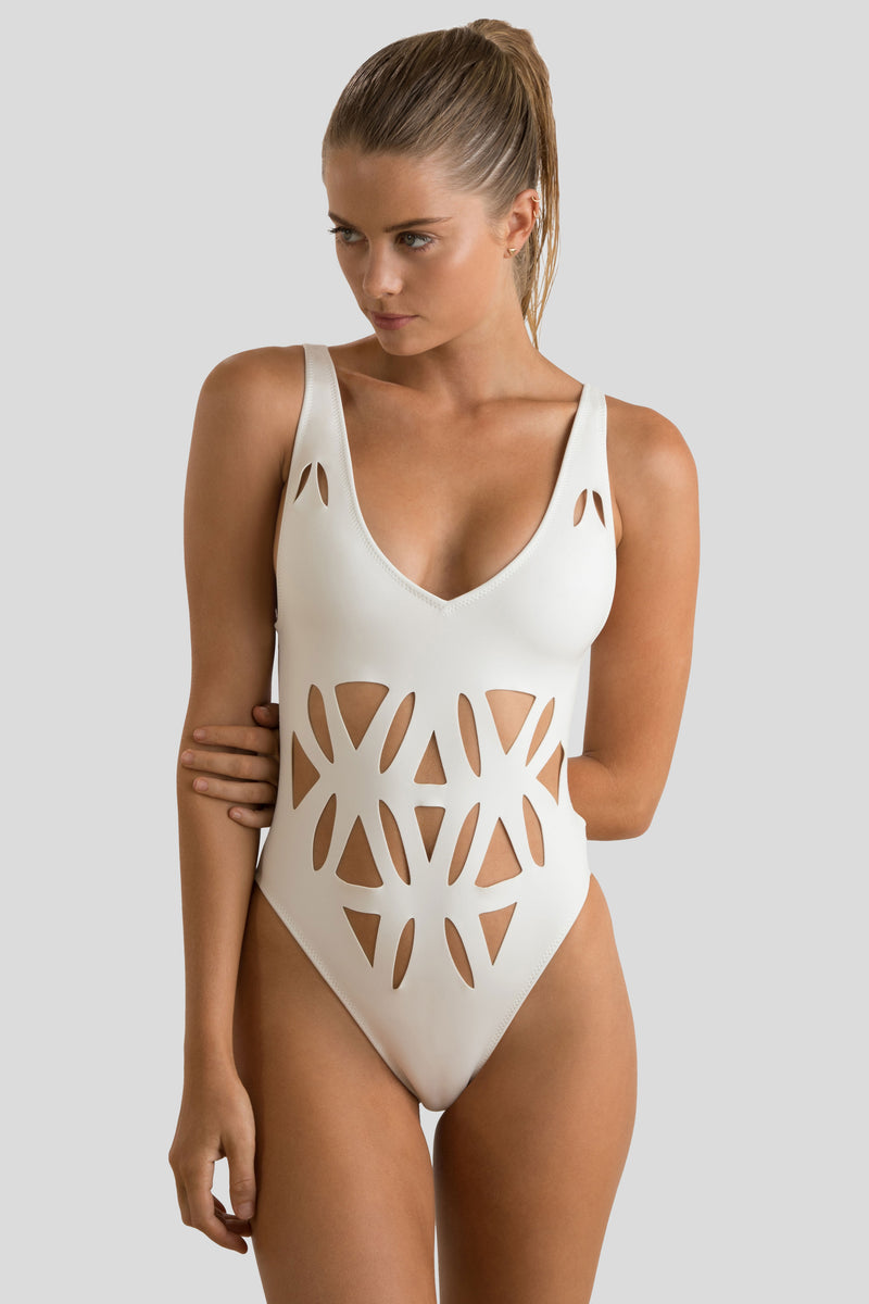 GIANNA ONE PIECE SWIMSUIT IN WHITE SCUBA